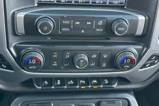 GMC Sierra 1500 2017 4x4 SLT 4dr Crew Cab 5.8 ft. SB