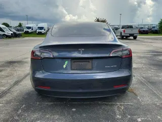Tesla Model 3 2022 AWD Long Range 4p Sedán