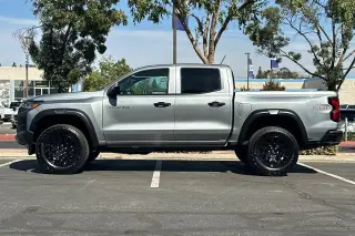 Chevrolet Colorado 2026 4x4 Trail Boss 4dr Crew Cab 5 ft. SB