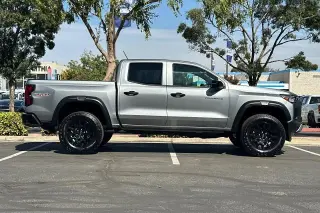 Chevrolet Colorado 2026 4x4 Trail Boss 4dr Crew Cab 5 ft. SB