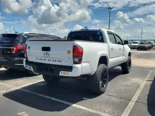 Toyota Tacoma 2023 4x4 TRD Pro 4p Doble Cabina 5.0 ft CB 6M