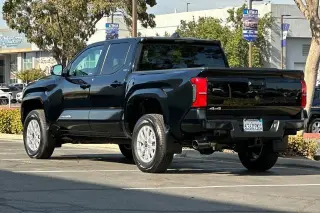 Toyota Tacoma 2026 4x4 SR5 4p Cab Doble 6.1 ft LB