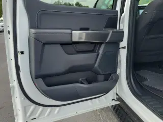 Ford F-150 2023 4x2 XL 4dr SuperCrew 5.5 ft. SB