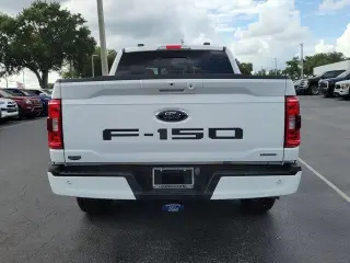 Ford F-150 2023 4x2 XL 4dr SuperCrew 5.5 ft. SB
