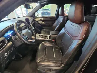 Ford Explorer 2022 AWD Platinum 4dr SUV