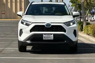 Toyota RAV4 Hybrid 2024 AWD XLE 4p SUV