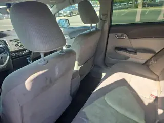 Honda Civic 2012 LX 4p Sedan 5A