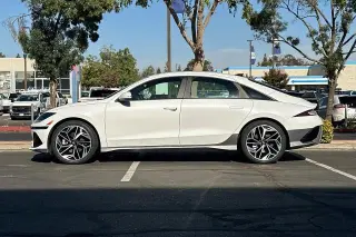 Hyundai IONIQ 6 2023 SEL Sedan 4p.