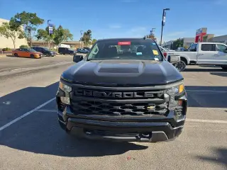 Chevrolet Silverado 1500 2023 4x2 Custom 4dr Crew Cab 5.8 ft. SB