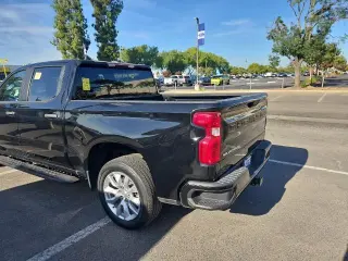 Chevrolet Silverado 1500 2023 4x2 Custom 4dr Crew Cab 5.8 ft. SB
