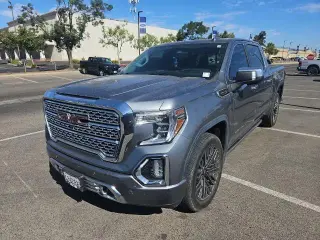 GMC Sierra 1500 2019 4x4 Denali 4p. Cabina Completa 5.8 ft. CB