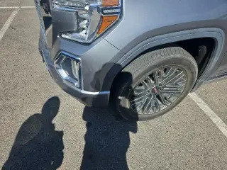 GMC Sierra 1500 2019 4x4 Denali 4p. Cabina Completa 5.8 ft. CB