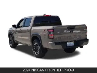 Nissan Frontier 2024 4x2 PRO-X 4p. Cabina Tripulante 5 pies. Baúl