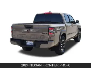 Nissan Frontier 2024 4x2 PRO-X 4p. Cabina Tripulante 5 pies. Baúl