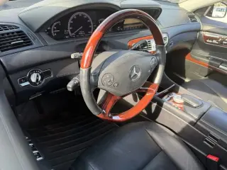 Mercedes-Benz Clase CL 2013 CL 550 4MATIC 2p Coupé
