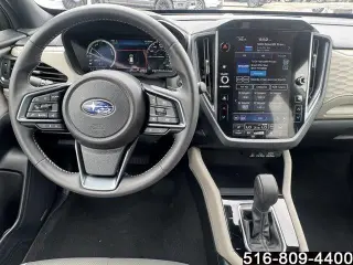 Subaru Forester 2025 AWD Limited Hybrid 4p Crossover