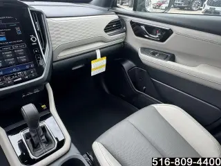 Subaru Forester 2025 AWD Limited Hybrid 4p Crossover