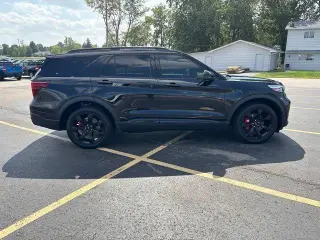 Ford Explorer 2024 AWD ST 4p SUV