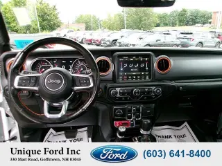 Jeep Gladiator 2022 4x4 Mojave 4p. Cabina de Tripulante 5.0 pies CB
