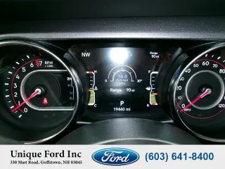 Jeep Gladiator 2022 4x4 Mojave 4p. Cabina de Tripulante 5.0 pies CB