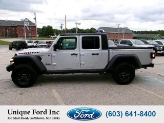 Jeep Gladiator 2022 4x4 Mojave 4p. Cabina de Tripulante 5.0 pies CB