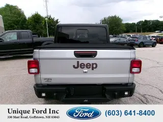 Jeep Gladiator 2022 4x4 Mojave 4p. Cabina de Tripulante 5.0 pies CB