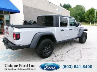 Jeep Gladiator 2022 4x4 Mojave 4p. Cabina de Tripulante 5.0 pies CB