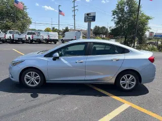 Chevrolet Cruze 2017 LT Auto 4p Sedán