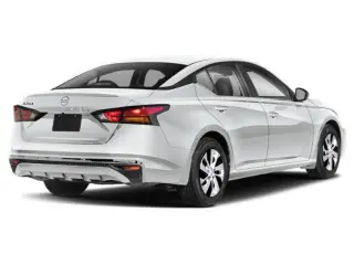Nissan Altima 2024 2.5 S 4dr Sedán