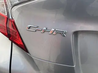 Toyota C-HR 2018 XLE Premium 4p Crossover