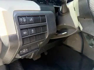 Toyota Tacoma 2024 4x4 SR5 4p Doble Cabina 5.0 ft SB