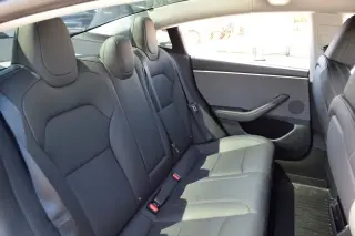 Tesla Model 3 2025 Long Range 4p Fastback