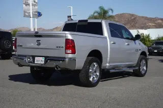 Ram 1500 2017 4x4 Big Horn 4p Puerta Cabina Doble 5,5 pies de Caja Corta Pickup