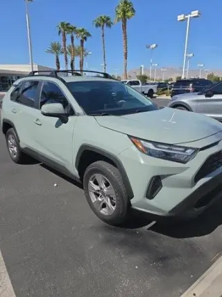 Toyota RAV4 2023 AWD XLE 4p SUV