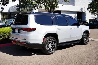 Jeep Wagoneer 2022 4x2 Serie II 4p SUV