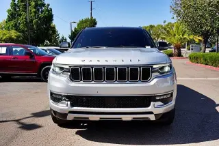 Jeep Wagoneer 2022 4x2 Serie II 4p SUV