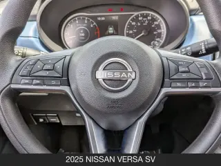 Nissan Versa 2025 SV 4p Sedán