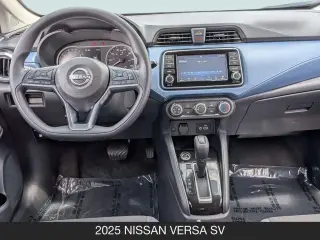 Nissan Versa 2025 SV 4p Sedán