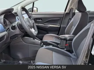 Nissan Versa 2025 SV 4p Sedán