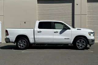 Ram 1500 2020 4x4 Big Horn 4p. Crew Cab 5.6 ft. SB Pickup