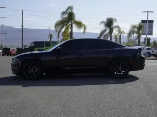 Dodge Charger 2023 SXT Sedán 4puertas