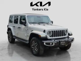 Jeep Wrangler 2024 4x4 Sahara SUV 4p