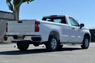 Chevrolet Silverado 1500 2025 4x2 Work Truck 2p Cabina Estándar 8 pies LB