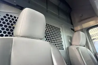Nissan NV 2017 3500 HD S 3 puertas Furgón de carga con techo alto