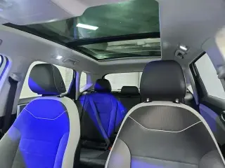 Volkswagen Taos 2025 SE 4dr SUV