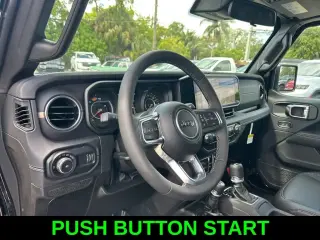 Jeep Wrangler 2025 4x4 Sahara 4p SUV
