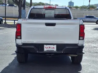 Chevrolet Colorado 2024 4x4 Trail Boss 4p. Cabina de Tripulante 5 ft. Carrocería Corta