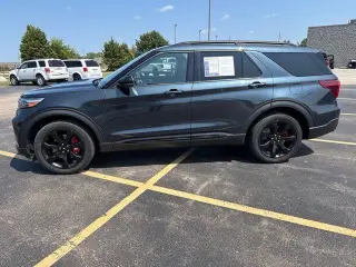 Ford Explorer 2023 AWD ST 4p SUV