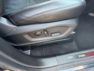 Ford Explorer 2023 AWD ST 4p SUV
