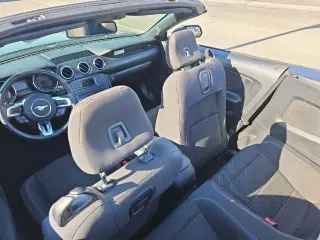 Ford Mustang 2016 V6 2dr Convertible